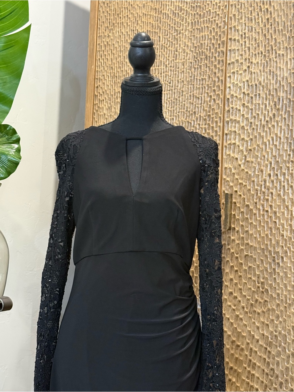 NWT Betsy & Adam Dress Elegant Black Midi Long-Sleeve Lace Sequins Size 10 - Picture 4 of 13